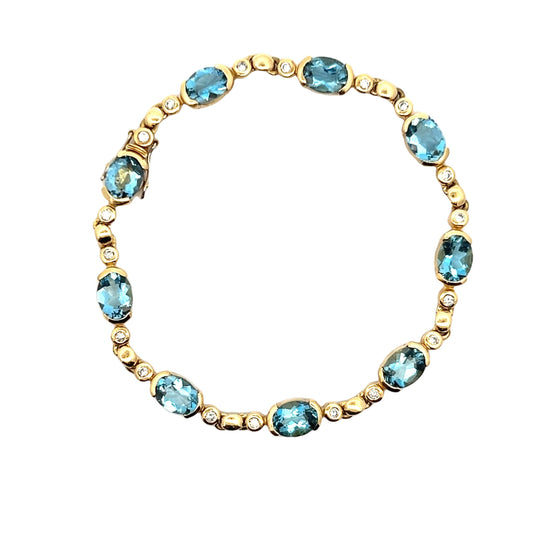 Contemporary 18k Yellow Gold H. Stern Aquamarine & Diamond Bracelet